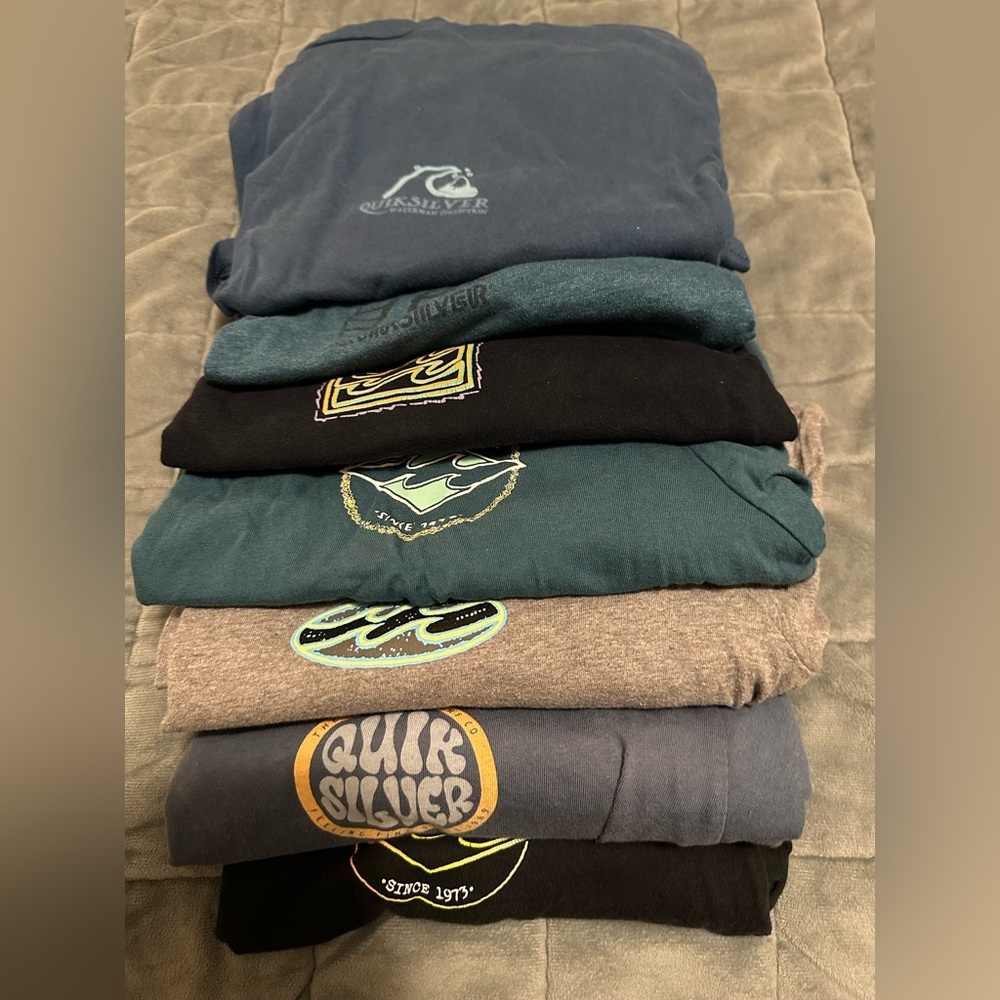 Lot of 7 Men’s Tees - Billabong & Quiksilver